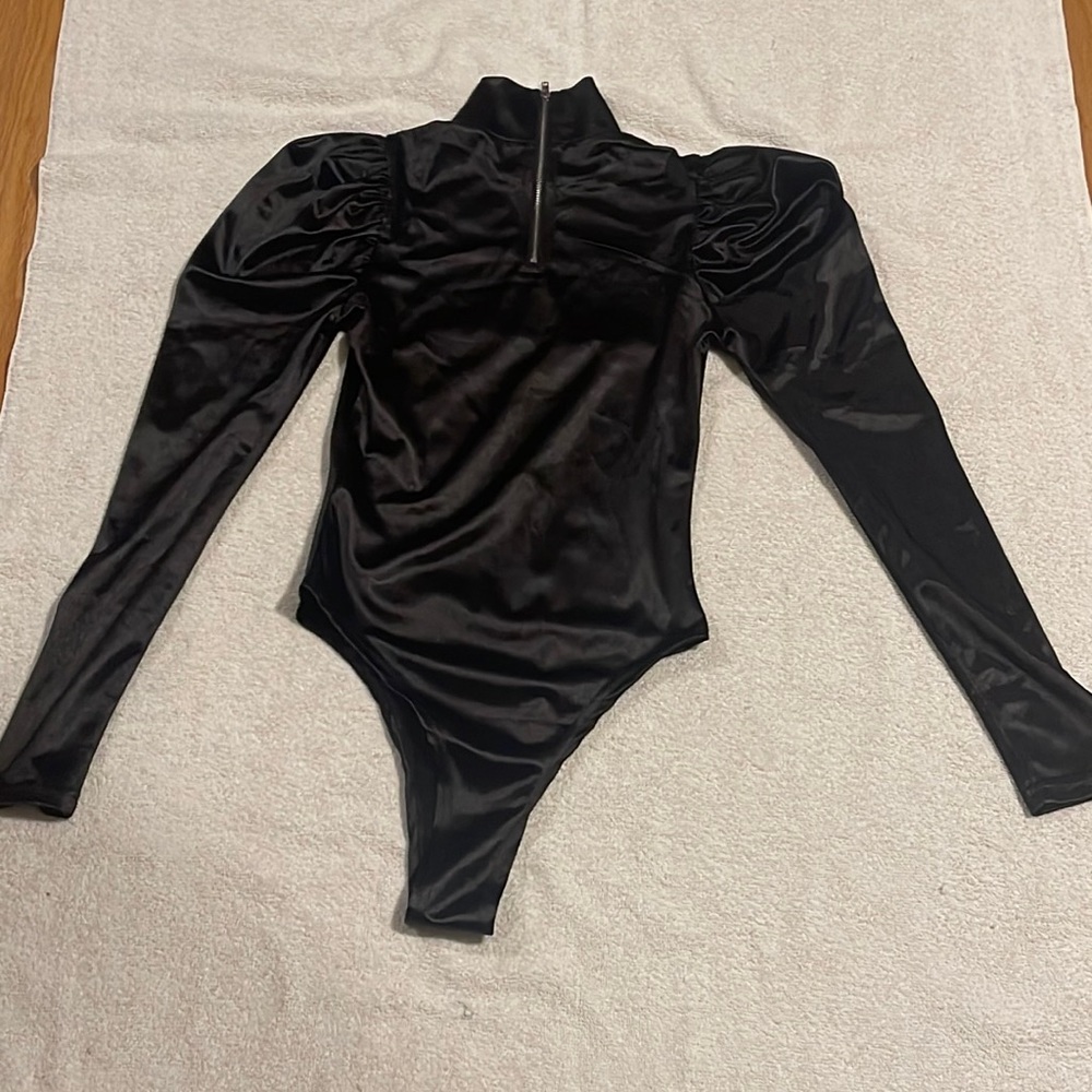 No brand Bodysuit size small pre-owned